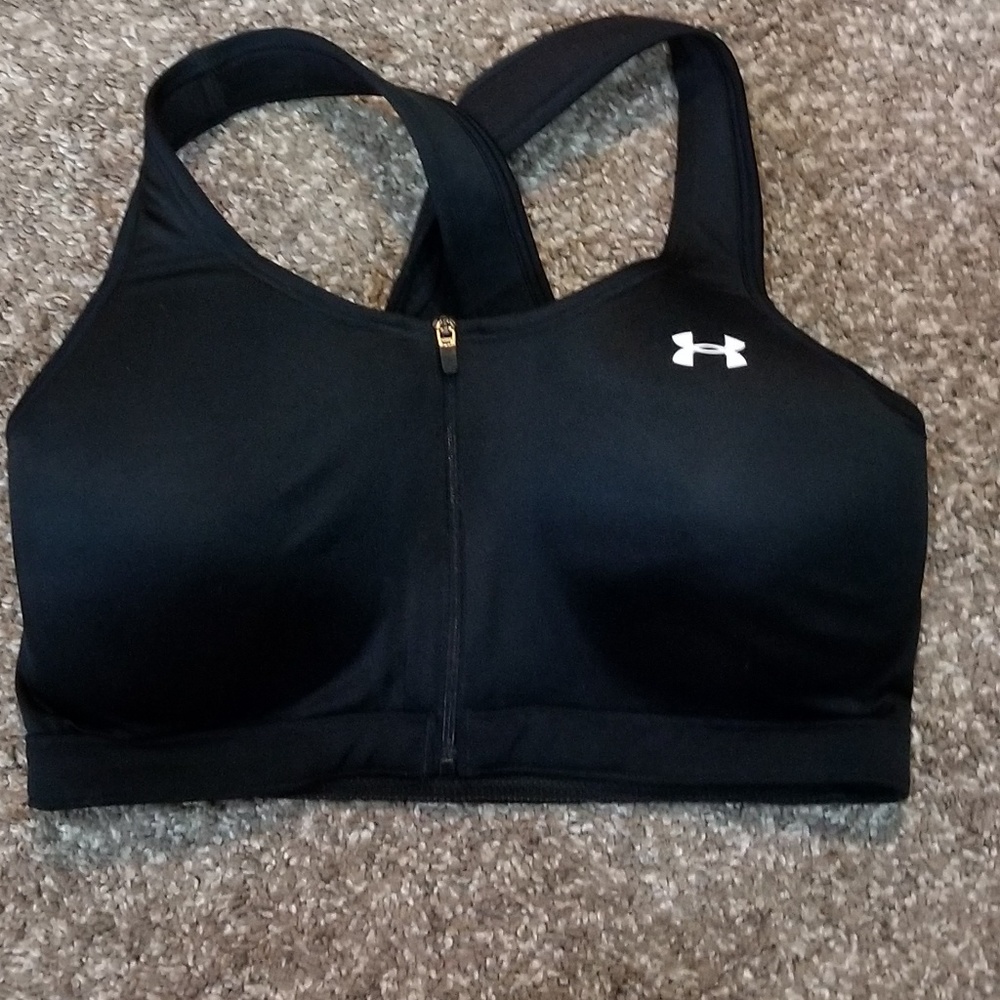 Under Armour sports bra size Medium 34-36